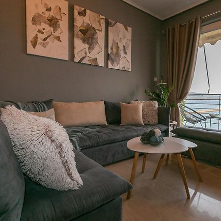 Seafront Kalamata Haven - Blue Luxury Suite Kültér fotó
