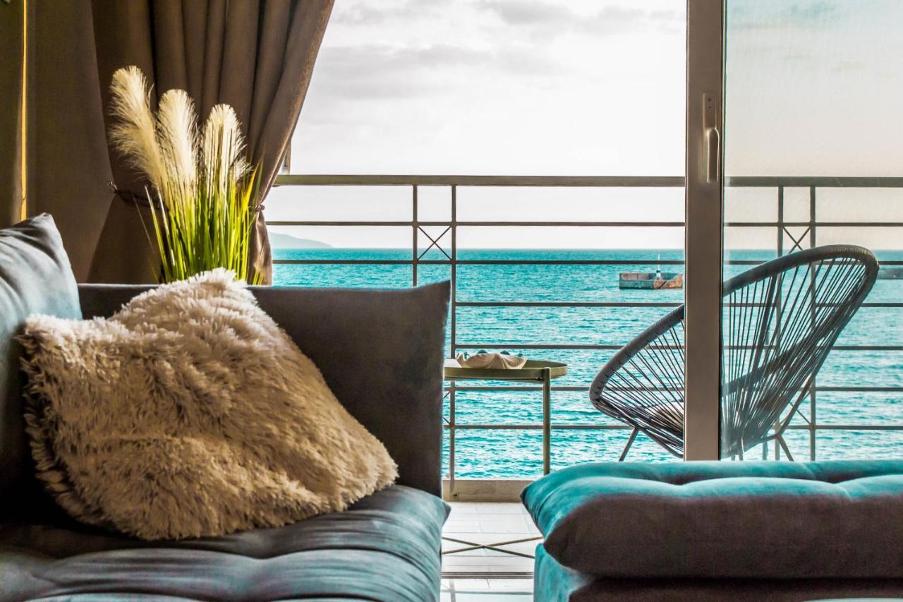 Seafront Kalamata Haven - Blue Luxury Suite Kültér fotó